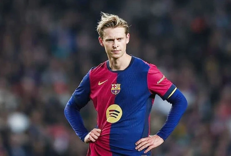 Frenkie de Jong thừa nhận rất thất vọng vì số danh hiệu giành được với Barcelona là quá ít.