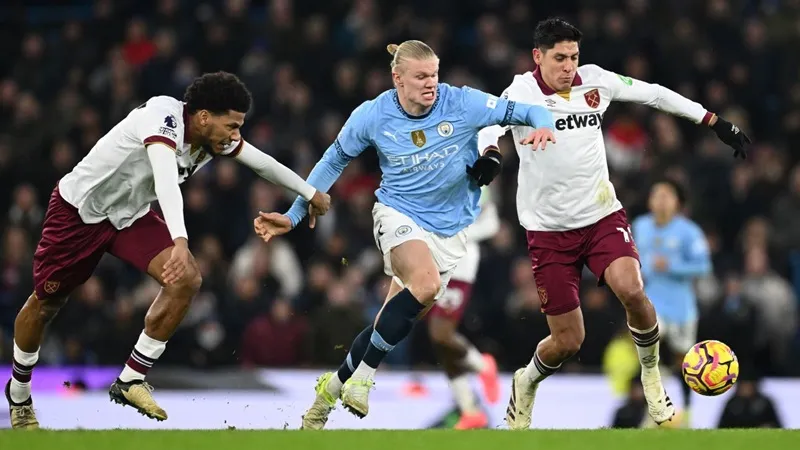 Erling Haaland ghi bàn trận thứ 2 liên tiếp và Man.City cho thấy dấu hiệu đang rẽ sang hướng tích cực. Kevin De Bruyne.jpg