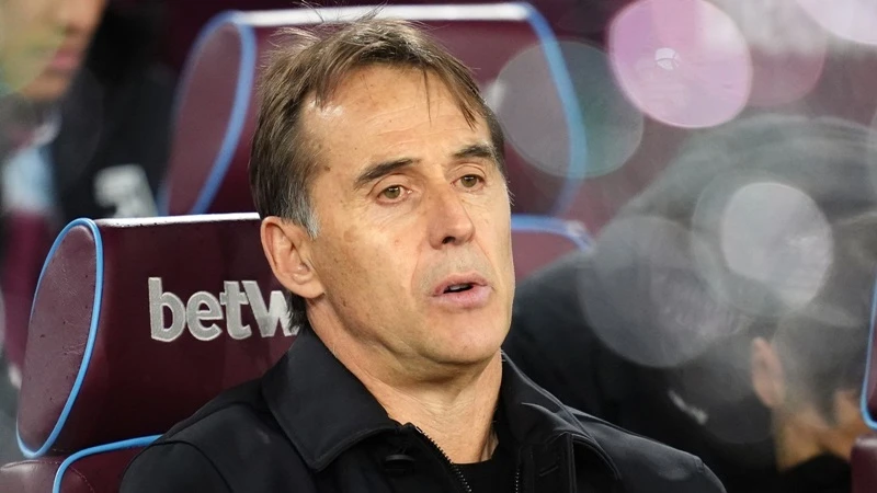 HLV Julen Lopetegui đã bị West Ham sa thải vào thứ Tư sau chưa đầy một năm tại vị.