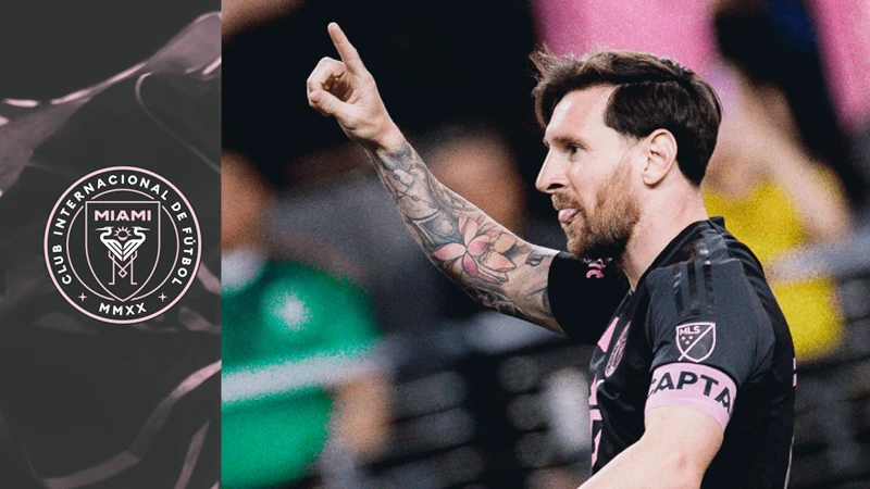 Lionel Messi ăn mừng gây trah cãi khi ghi bàn đầu tiên trong giai đoạn tiền mùa giải cùng Inter Miami.