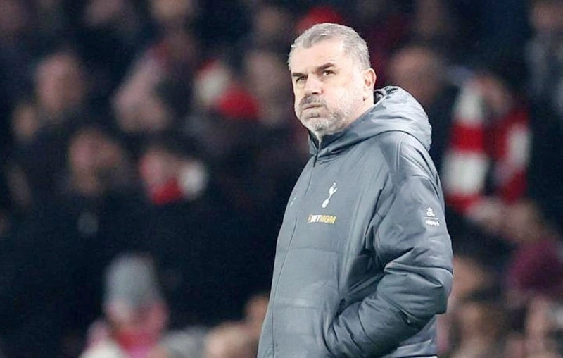 Ange Postecoglou đối mặt nguy cơ trở thành HLV tiếp theo bị sa thải.