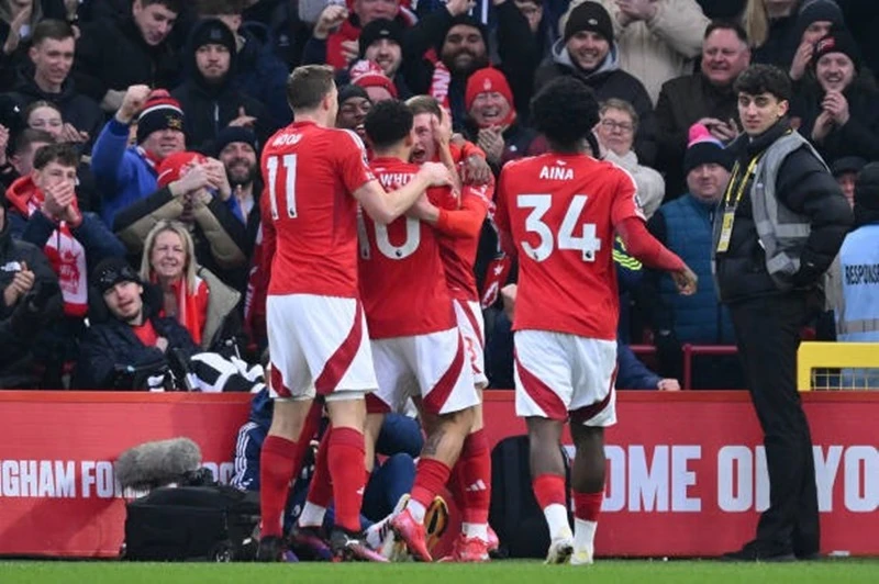 Nottingham Forest đánh bại Southampton với tỷ số 3-2