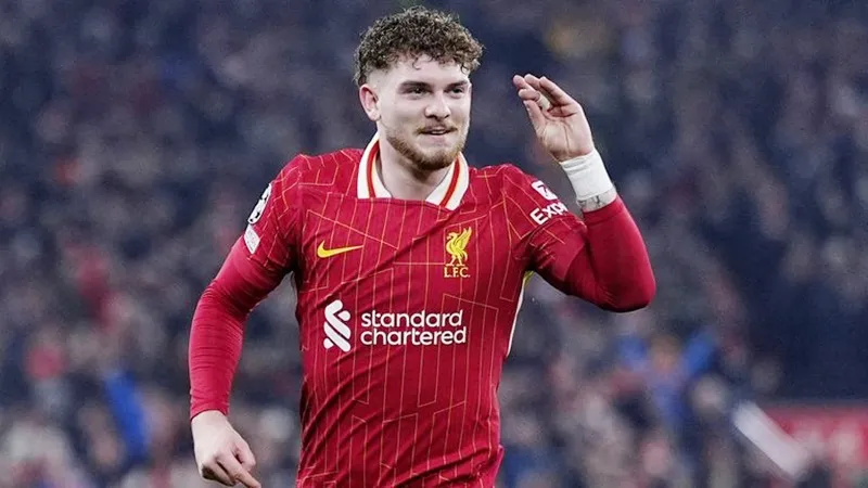 Harvey Elliott đảm bảo chiến thắng thứ 7 liên tiếp khi Liverpool vượt qua Lille 2-1. Harvey Elliott.jpg