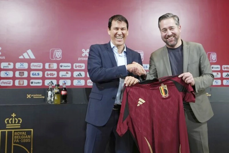 Rudi Garcia ký hợp đồng có thời hạn đến hết World Cup 2026 với nhiệm vụ hồi sinh tuyển Bỉ.