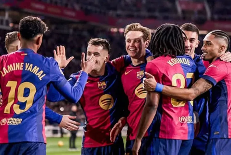 Đây là lần thứ 2 Barca ghi được 7 bàn trong một trận đấu dưới thời Flick. Hansi Flick.jpg