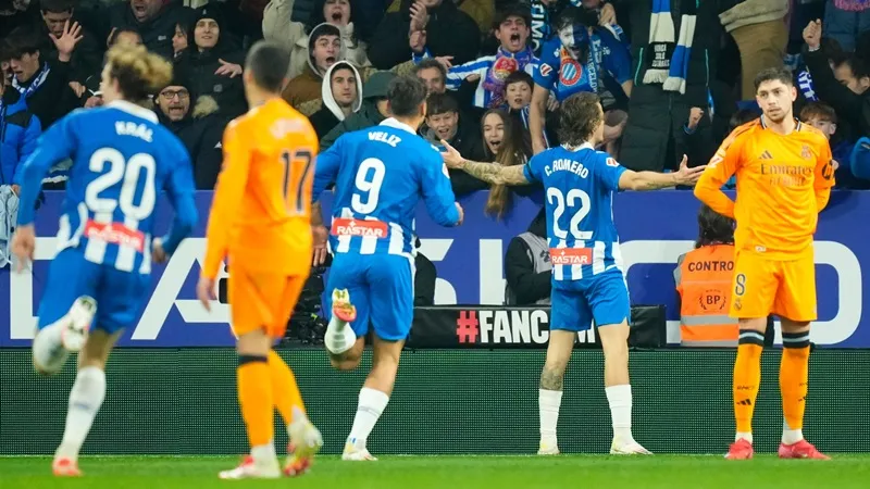 Chuỗi chiến thắng của Real Madrid đã kết thúc với kết quả 0-1 tại Espanyol.