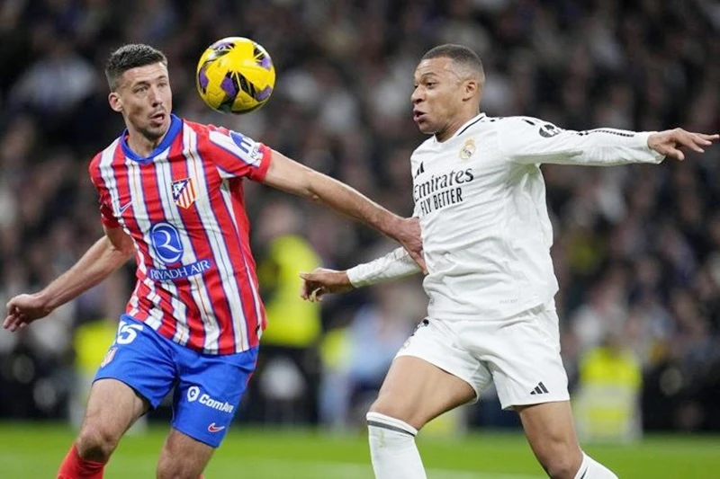 Mbappe và Alvarez ghi bàn khi trận derby Madrid hòa 1-1