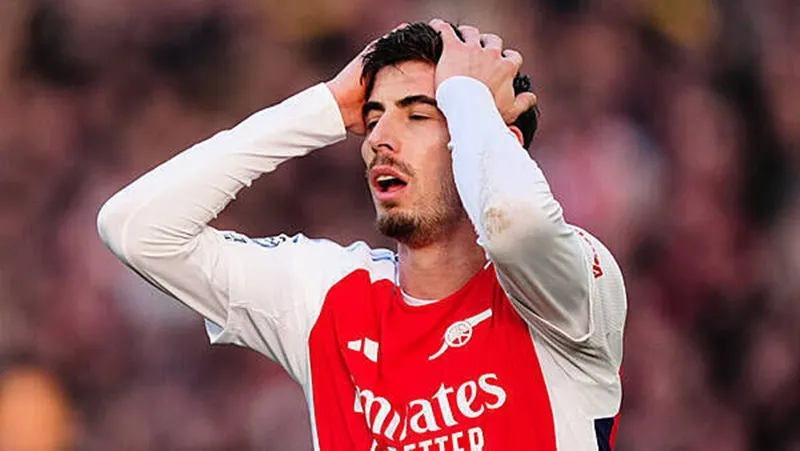 Arsenal xác nhận tiền đạo Kai Havertz bị loại khỏi phần còn lại của mùa giải vì chấn thương gân kheo.