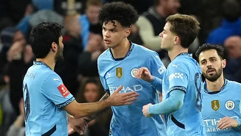 Nico O’Reilly ghi cú đúp giúp Man.City thắng Plymouth Argyle 3-1 vào tứ kết FA Cup.