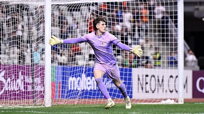 Thủ môn Steven Hall của U20 Australia là nhân vật chính trong trận chung kết Steven.jpg