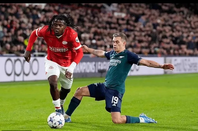 PSV và Arsenal hòa 1-1 tại Philips Stadion ở vòng bảng mùa giải trước. Arteta.png
