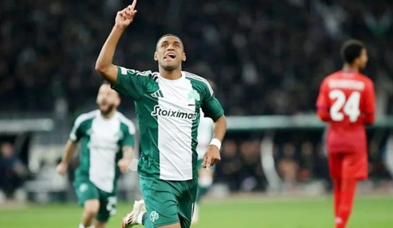 Tete ghi bàn quyết định giúp chủ nhà Panathinaikos giành chiến thắng 3-2 trước Fiorentina. Tete.jpg