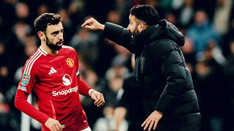 Cựu HLV Harry Redknapp tin rằng Bruno Fernandes không thể đá chính dưới thời Sir Alex Ferguson.