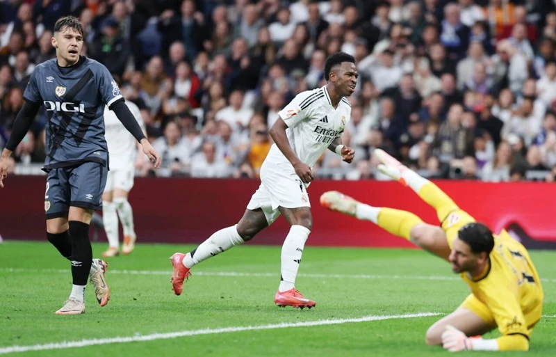 Các tiền đạo ghi bàn tiếp thêm niềm tin khi Real Madrid đá trận lượt về vòng 1/8 Champions League tại Atletico Madrid vào thứ Tư. Carlo Ancelotti.jpg