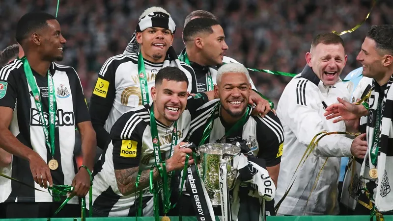 Sau 70 năm dài chờ đợi cuối cùng Newcastle đã chấm dứt cơn khô hạn danh hiệu lớn. Newcastle.jpeg