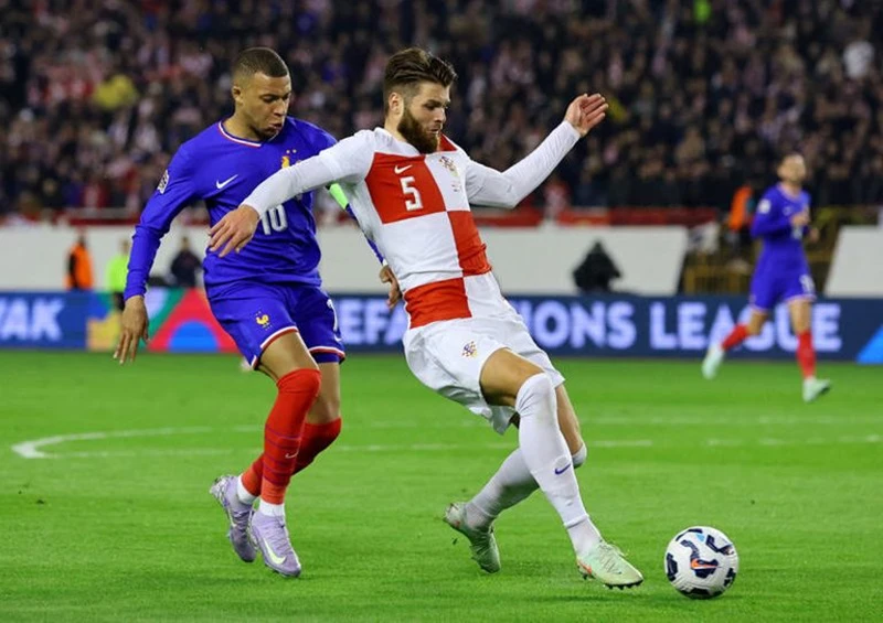 Croatia kiềm chế Kylian Mbappe để giành chiến thắng 2-0 trước Pháp.