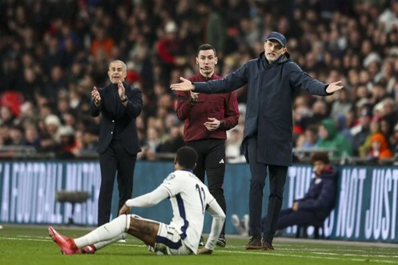 Tuchel mong chờ nhiều hơn từ các ngôi sao ở trận vòng loại World Cup 2026 tiếp theo với Latvia. Tuchel1.jpg