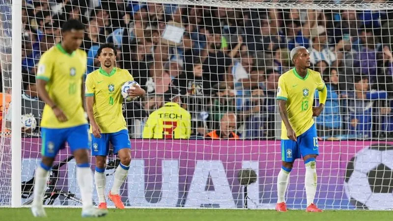 Thua Argentina 1-4 là thất bại nặng nề nhất từ trước đến nay của Brazil tại các kỳ vòng loại World Cup. Brazil11.jpg