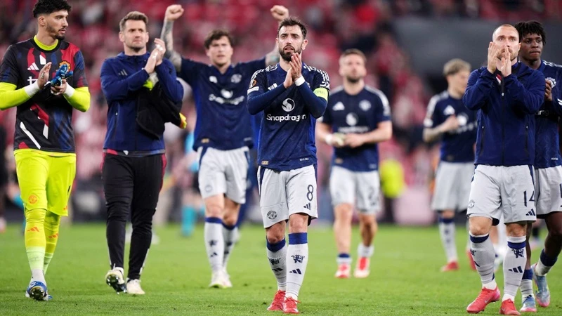 Bruno Fernandes truyền cảm hứng giúp Man.United đặt một chân vào chung kết Europa League. Ruben Amorim.jpg