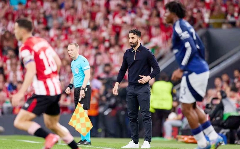Ruben Amorim thừa nhận bản thân bất ngờ khi Man.United thắng 3-0 ngay trên sân Athletic Bilbao.