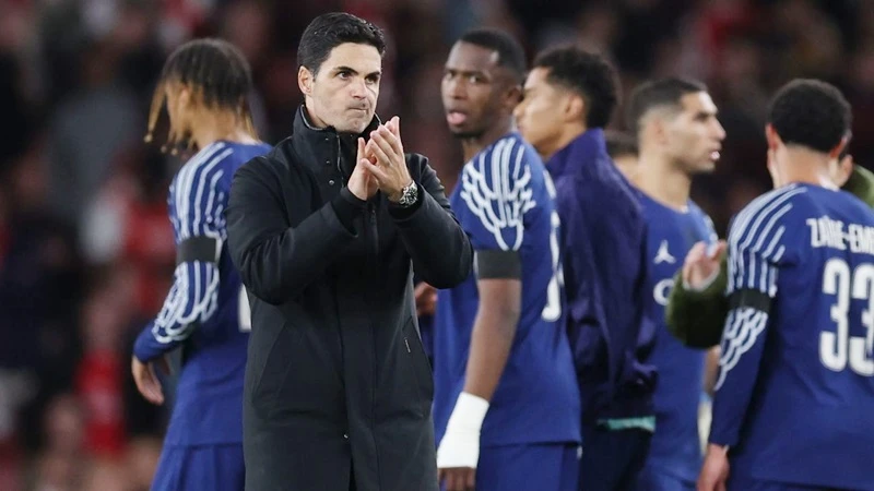 HLV Mikel Arteta tự tin Arsenal có thể lật ngược tình thế ngay trên sân PSG.