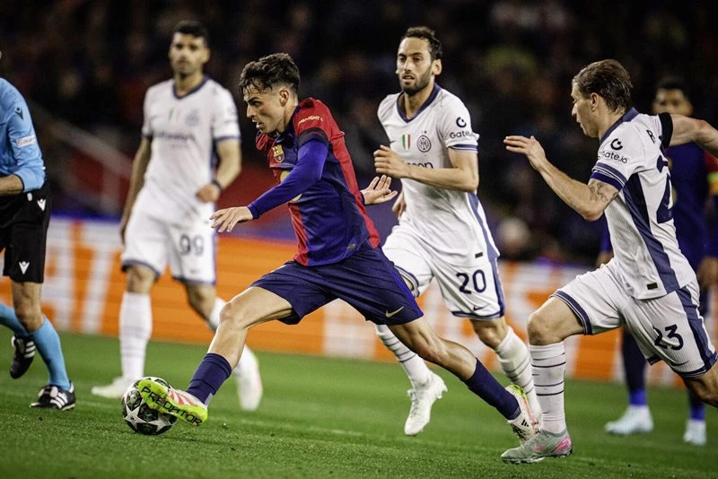 Barcelona một lần nữa trông chờ vào Pedri khi đến Inter Milan trong trận lượt về bán kết Champions League. Pedri.jpg