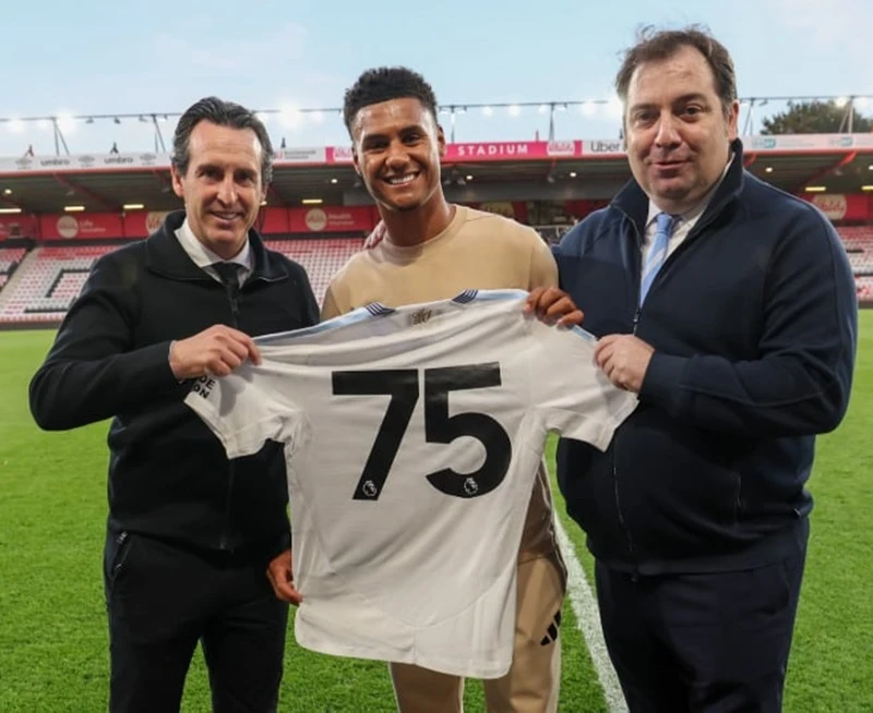 Watkins trở thành người ghi nhiều bàn nhất cho Aston Villa trong kỷ nguyên Ngoại hạng Anh với 75 lần lập công 5cc7f24e-50df-44b9-a855-2454912b04c5 (4).jpg
