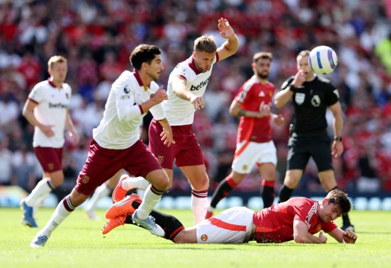 thua 0-2 trên sân nhà trước West Ham đồng nghĩa Man.United chịu thất bại thứ 17 kỷ lục trong một mùa giải Premier League. Man.United.jpg
