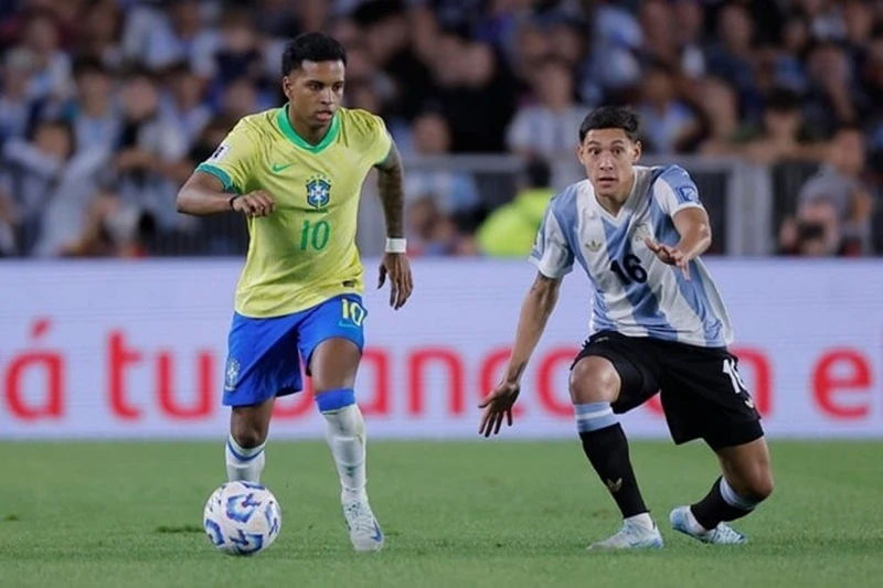 Rodrygo (trái) liệu sẽ chơi cho Brazil hay cho Real Madrid 3380ff91-f192-41d2-a981-5f337d4c5504.jpg
