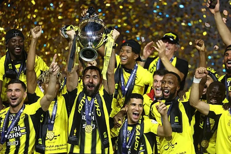 Đội trưởng Benzema nâng cúp vô địch cho Al-Ittihad 02111b22-6707-443f-95a4-a20841cf7f0b.jpg