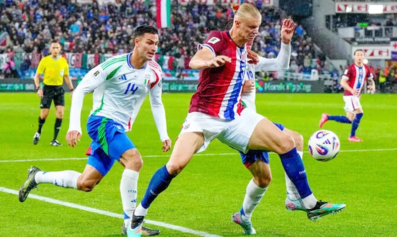 Erling Haaland ghi bàn trong trận vòng loại thứ 3 liên tiếp để giúp Na Uy hạ gục Italy 3-0.