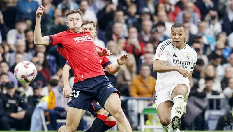 Kylian Mbappe cũng đã bắt đầu thích nghi với ý tưởng trở thành một tiền đạo trung tâm.