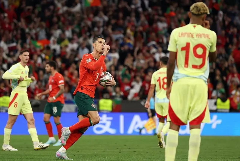 Mendes tri ân Cristiano Ronaldo và khẳng định tuyển Bồ Đào Nha luôn cần huyền thoại 40 tuổi. a17513a9-27f4-48d7-9b7b-7fec43cb1ef5.jpg