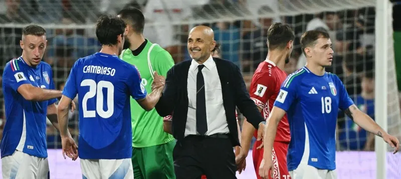 HLV Luciano Spalletti chia tay đội tuyển Italy sau trận đánh bại Moldova với tỷ số 2-0.