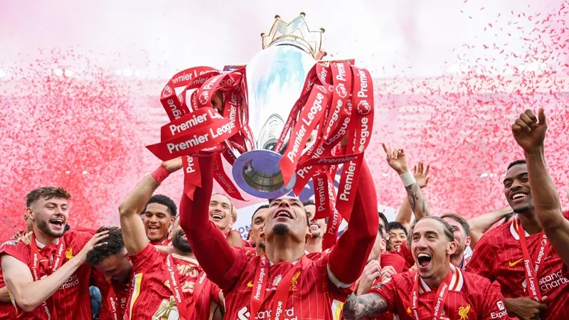 Nhà vô địch Liverpool bắt đầu hành trình bảo vệ danh hiệu trước Bournemouth tại Anfield. Premier League.jpg