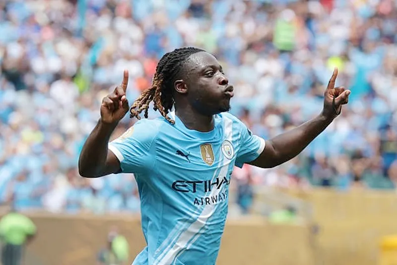 Doku ghi bàn giúp Man.City dẫn 2-0 ngay trong hiệp 1 Al-Hilal..jpg