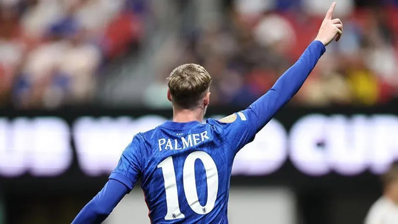 Cole Palmer muốn xây dựng hình ảnh biểu tượng như Lionel Messi và Wayne Rooney. Los Angeles FC1.jpg