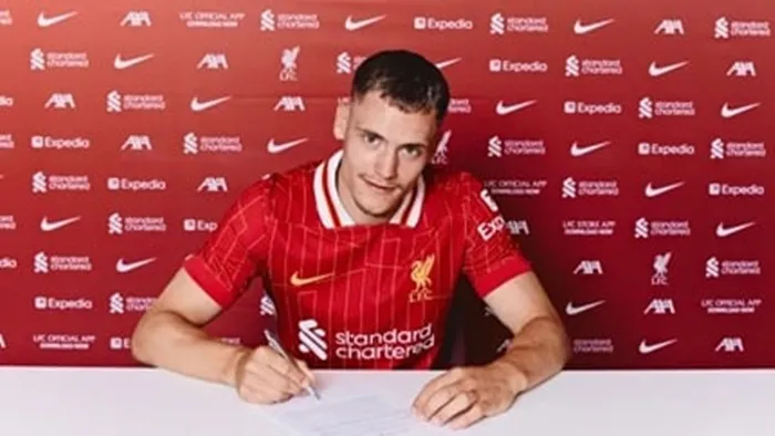 Florian Wirtz trở thành cầu thủ của Liverpool khi hoàn tất vụ chuyển nhượng trị giá 116 triệu bảng từ Bayer Leverkusen