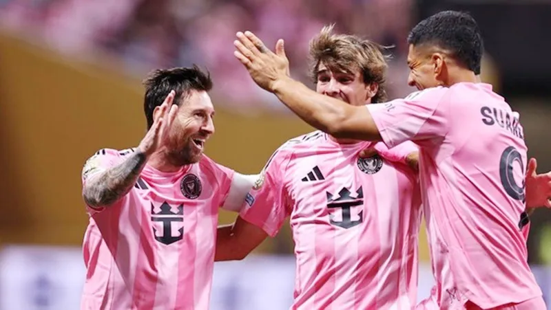 Lionel Messi sẽ có mặt trong trận đấu ngày mai dù trải qua một số cơn đau khi chơi với Porto. Inter Miami.jpeg