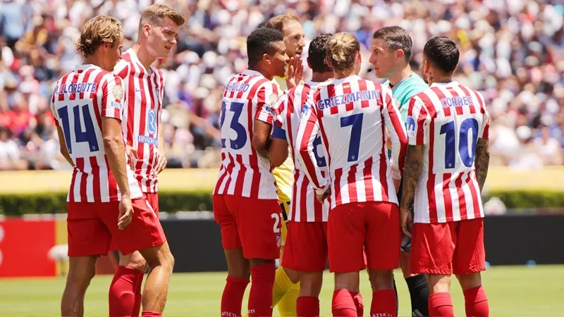 Atletico Madrid thu dọn hành lý để trở về nhà sớm hơn dự kiến từ FIFA Club World Cup. Diego Simeone1.jpg