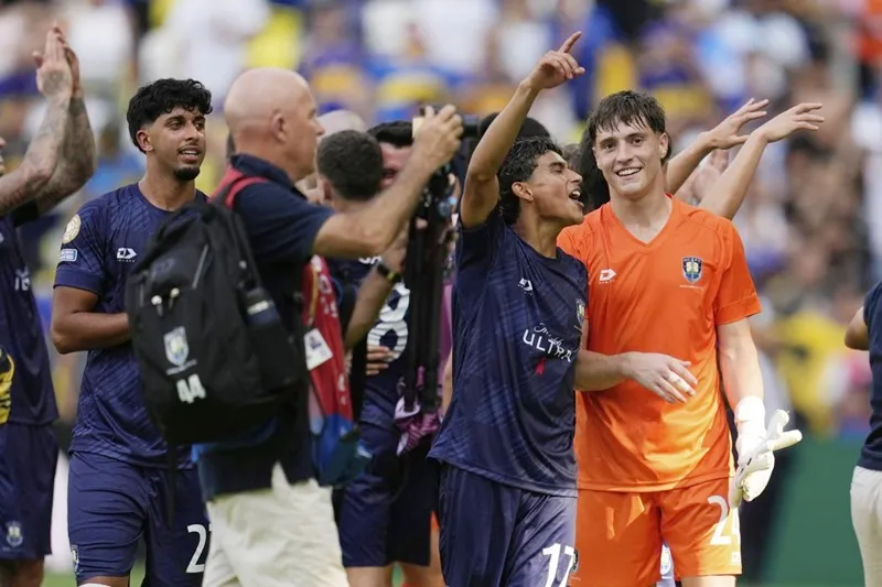 Đội bóng bán chuyên Auckland City FC gây sốc cầm hòa Boca Juniors 1-1 tại FIFA Club World Cup. a936f163-db6d-42ba-9330-5fbb7f5052ef.jpg