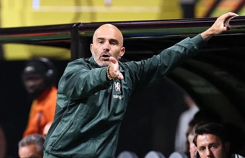 HLV Enzo Maresca khó chịu đặt câu hỏi về việc Mỹ được chọn đăng cai FIFA Club World Cup. Enzo Maresca1.jpg