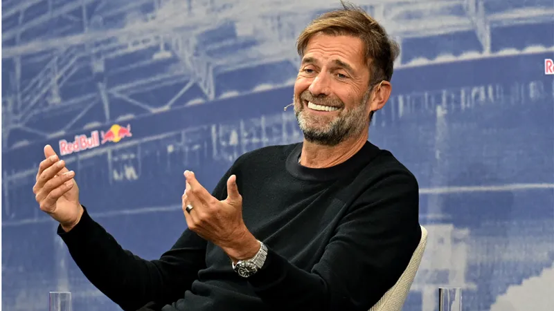 Jurgen Klopp chỉ trích việc FIFA mở rộng Club World Cup là ý tưởng tệ nhất từng được triển khai trong bóng đá.