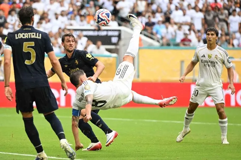 Juventus không phải là đội duy nhất than phiền về điều kiện thời tiết khắc nghiệt tại FIFA Club World Cup. Real Madrid.jpeg