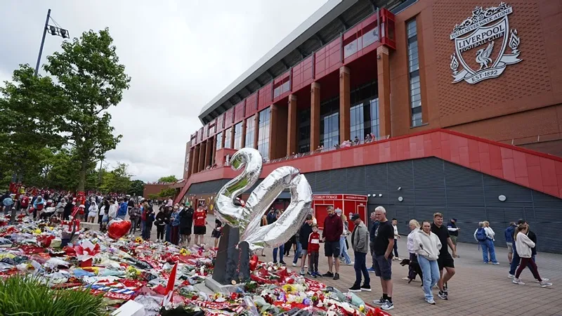 Liverpool bắt đầu mùa giải mới dù vẫn đang trong nỗi đau vì cái chết của tiền đạo Diogo Jota.