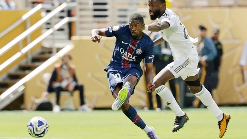 Enrique khẳng định Dembele hoàn thiện bản thân như một tiền đạo nguy hiểm nhất thế giới. Ousmane Dembele 1.jpg