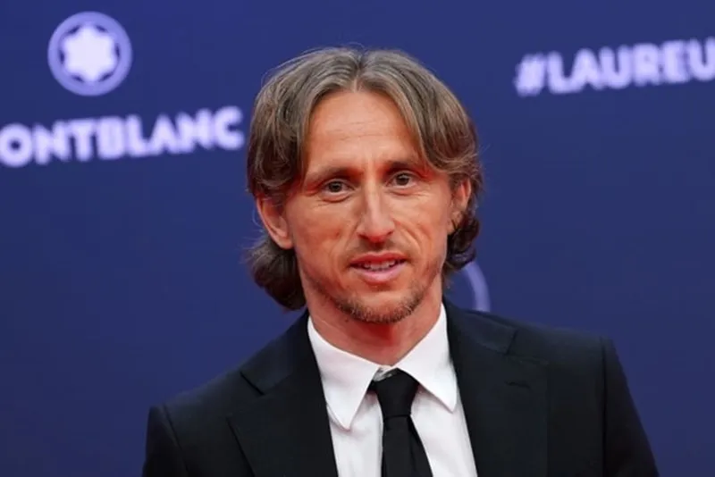 Huyền thoại Real Madrid Luka Modric gia nhập AC Milan