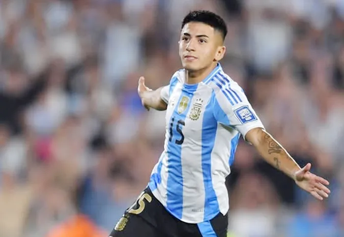 Thiago Almada là tuyển thủ Argentina và sẽ bổ sung quan trọng cho hàng tiền vệ Atletico Madrid.