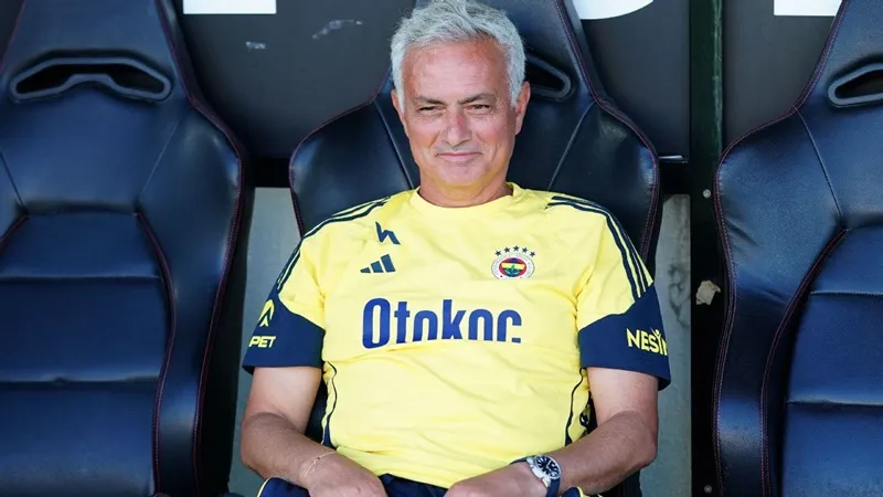 HLV Jose Mourinho không loại trừ khả năng dẫn dắt đội tuyển quốc gia Bồ Đào Nha.