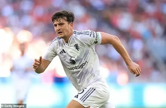 Harry Maguire sẽ gia nhập đội vào thứ Tư ở Chicago